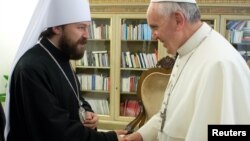 Папа Францішак і мітрапаліт Іларыён