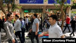 بر اساس اعلام مرکز آمار ایران، نرخ تورم متوسط، (تورم ۱۲ ماهه) در آبان‌ماه به ۱۵.۶ درصد رسید