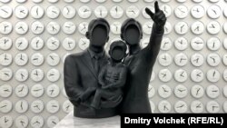 Инсталляция Ли Вана "Точное время" в корейском павильоне 