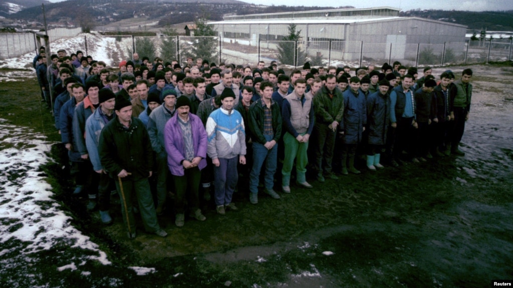 Bošnjaci koji su prebjegli u Srbiju iz Srebrenice i Žepe, u logoru Šljivovica u blizini Užica