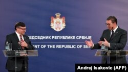 Predsjednik Srbije Aleksandar Vučić i specijalni predstavnik SAD-a za Zapadni Balkan Matthew Palmer tokom sastanka u Beogradu u novembru 2019. 