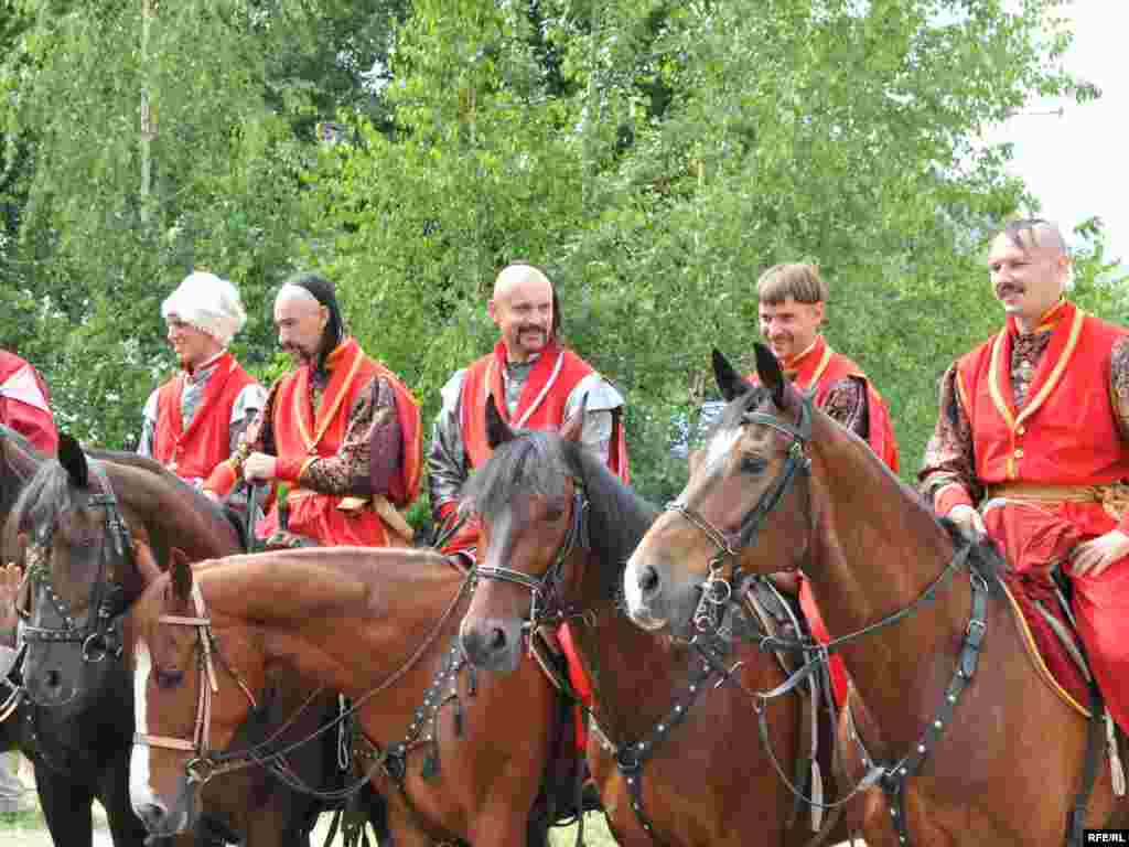 Найкращий в Європі кінний каскадерський козацький театр