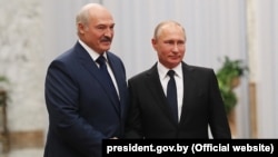 Аляксандар Лукашэнка з расейскім калегам Уладзімірам Пуціным