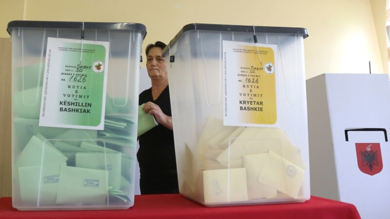 ОБСЕ/ОДИХР: Гласачите во Албанија под притисок од сите партии 