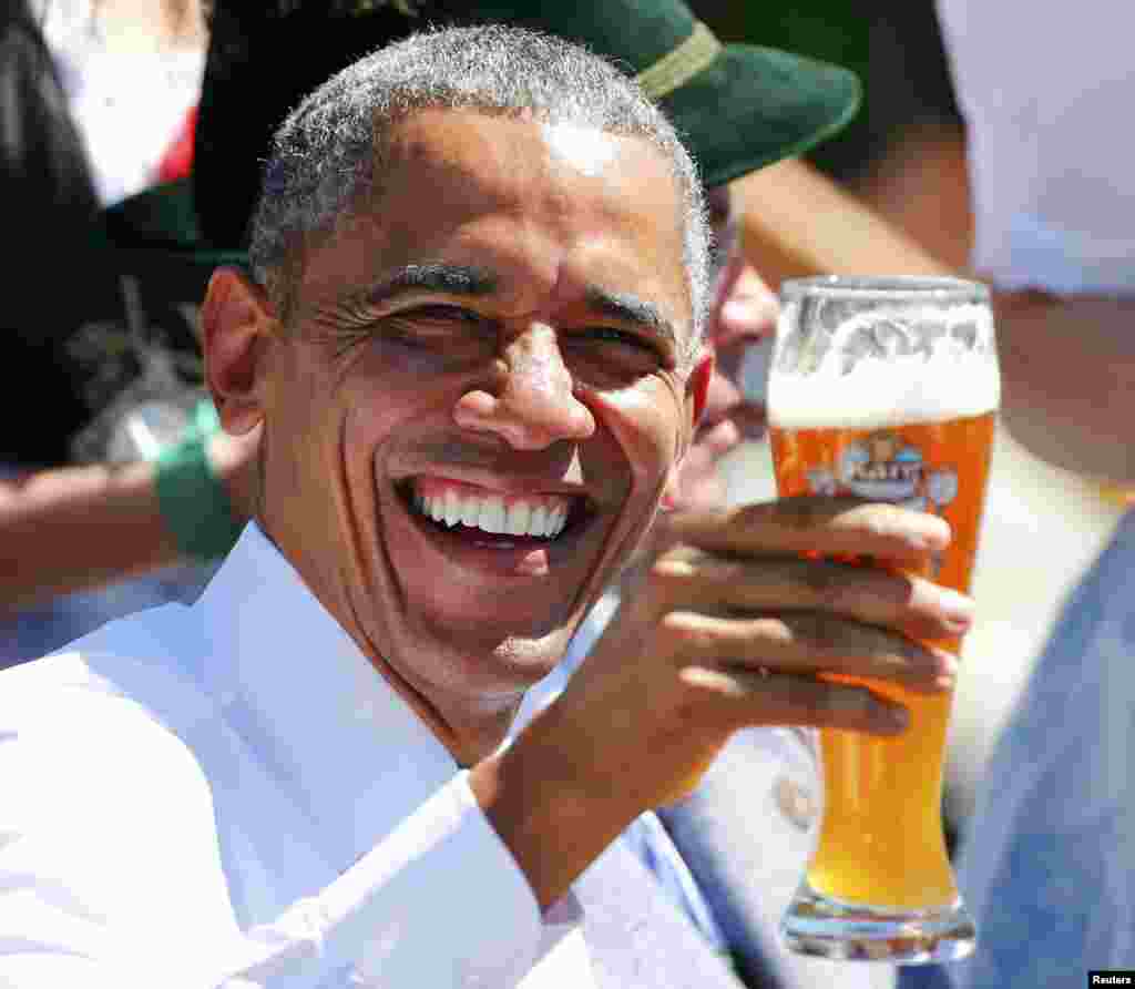Барак Обама скуштував баварського пива