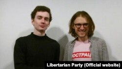 Александр Котов с лидером либертарианцев Михаилом Световым