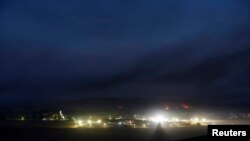 کوبانی در شب در نمایی از مرز ترکیه
