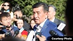 Қырғызстандағы президент сайлауына түсіп жатқан кандидат Сооронбай Жээнбеков.