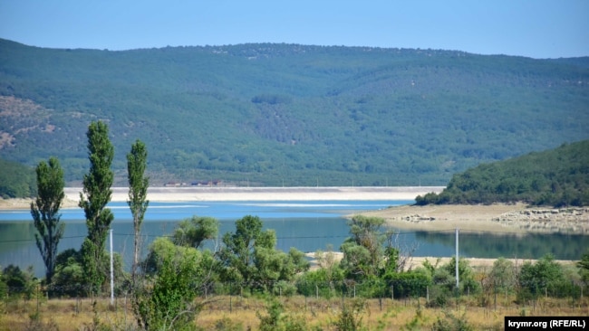Чернореченское водохранилище, конец июля 2020 года