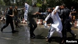 Աֆղանստան - Ցուցարարների և ոստիկանների բախումը, Քաբուլ, 2-ը հունիսի, 2017թ․