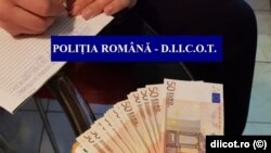 DIICOT cere arestarea unui grup infracțional organizat de la Universitatea privată Spiru Haret, acuzat de fraudă la obținerea diplomelor