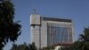 16-этажное здание издательства «Шарк» архитектора Ричарда Блезэ, несмотря на неправильную реконструкцию 10 лет назад, остается «визитной карточкой» Ташкента.