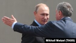 Путин с Игорем Сечиным