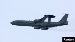 Розвідувальний літак із системою AWACS