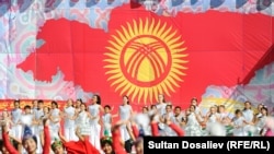 31-август - Кыргызстандын эгемендик майрамын белгилөө учуру. Бишкек шаары. Архивдик сүрөт. 