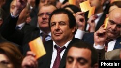 Armenia - Gagik Tsarukian is reelected as chairman of the Prosperous Armenia Party (BHK) at a BHK congress in Yerevan, 10Feb2017. 