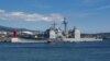 Isti brod prošao je kroz moreuz prije mjesec dana, a Kina je tada saopštila da SAD time ugrožavaju mir i stabilnost. (Foto: Raketni razarač američke Sedme flote "USS Kurtis Vilbur") 