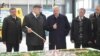 Аляксандар Лукашэнка падчас наведваньня Сьветлагорскага цэлюлёзна-кардоннага камбінату і пабудаванага на яго базе завода сульфатнай белёнай цэлюлёзы