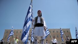 Un nou protest împotriva măsurilor de austeritate, în faţa parlamentului de la Atena