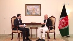 محمداشرف غنی، رئیس جمهور افغانستان در هنگام پرس‌وشنود با سمیع مهدی