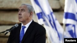 بنیامین نتانیاهو، نخست وزیر اسرائیل می‌گوید دولتش آتش بس موقتی را که هر لحظه می‌تواند پایمال شود، نمی‌پذیرد.