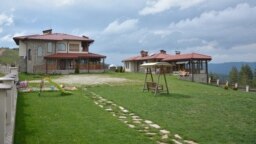 "Вили Чала" се предлагат свободно срещу цени по договаряне.
