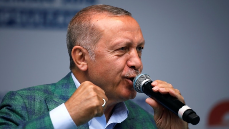 Erdogan prin në të dyja zgjedhjet 