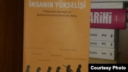 Jacob Bronowski'nin "İnsanın yüksəlişi" kitabı