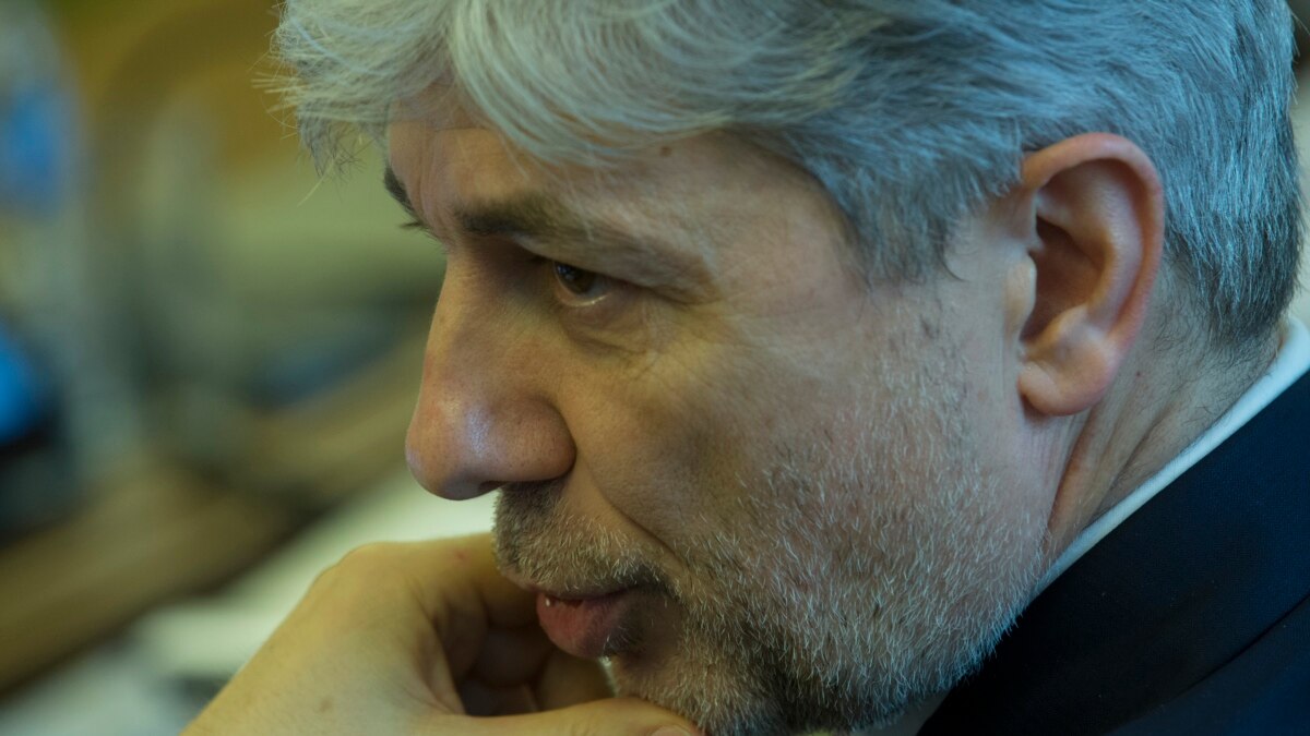 Нено Димов не знае дали задържаният боклук в Италия е пътувал за България
