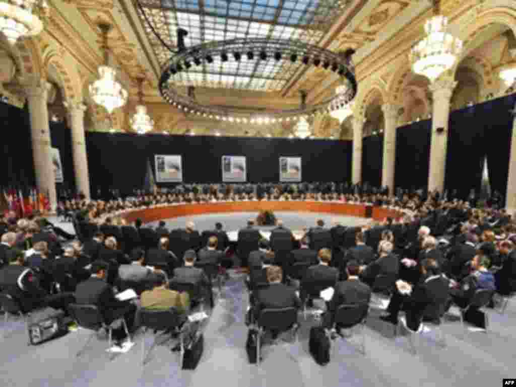 NATO summit in Bucharest - NATO leaders gather for their first formal working session on the second day of the NATO summit at the Parliament Palace in Bucharest on April 3, 2008. Georgia and Ukraine's efforts to obtain Membership Action Plan were rebuffed by NATO.
