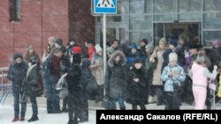 Евакуація людей із торгового центру в Томську, Росія, 29 грудня 2017 року