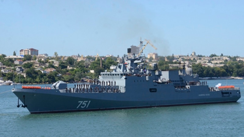 В Севастополе сформировали парадный строй кораблей ЧФ России