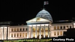 Грузия в последний раз выбирает главу государства путем прямого голосования.