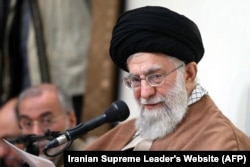 El líder supremo, el ayatolá Ali Khamenei, pronuncia una declaración en Teherán el 2 de enero.