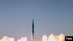 موشک سجیل ۲- عکس مربوط به آزمایش مورد ادعای روزنامه گاردین نیست.