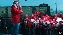 Yevgeny Roizman şəhərdə keçirilən etiraz yürüşündə, 2 aprel, 2018-ci il