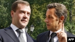 Авторы плана мирного урегулирования военного конфликта в Грузии - Дмитрий Медведев и Николя Саркози