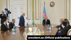 Prezident İlham Əliyev şahmat üzrə Avropa komanda çempionatının qaliblərindən ibarət nümayəndə heyətini qəbul edib.