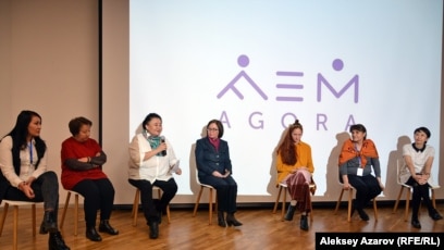 Үлкен сиськи мен есектерді қараңыз