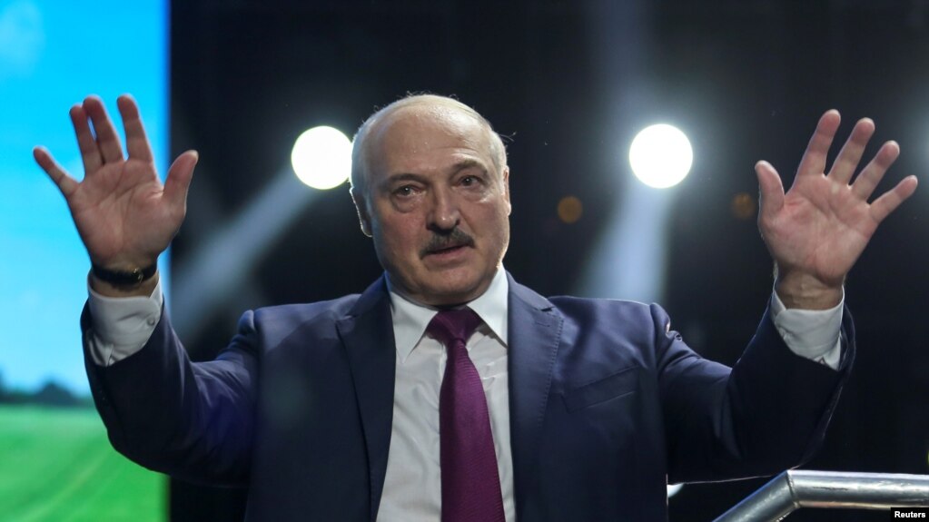 Александр Лукашенко гуфтааст, ки ӯ президенти қонунии Беларус аст