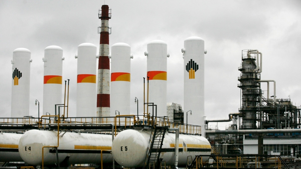 Москва заборонить продаж нафти країнам, які запровадили стелю ціни