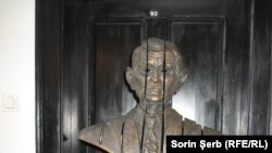 Corneliu Coposu sculptură de Bogdan Adrian Lefter, Sighet