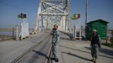 Азия: Россия обещает военную помощь Таджикистану