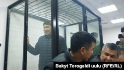 Сапар Исаков в зале суда. 2019 год.