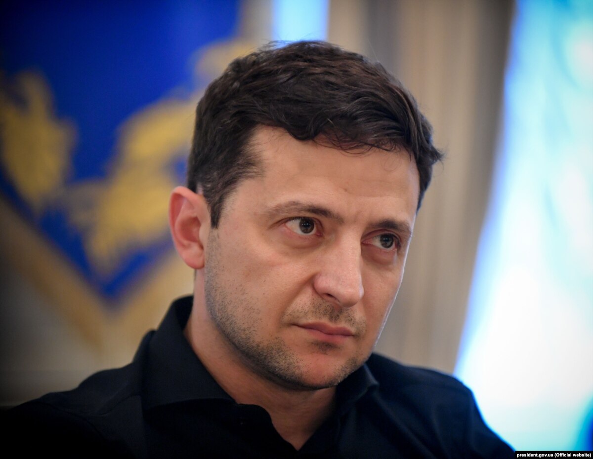 Зеленський прийде на засідання Конституційного суду, який розглядатиме указ про розпуск Ради