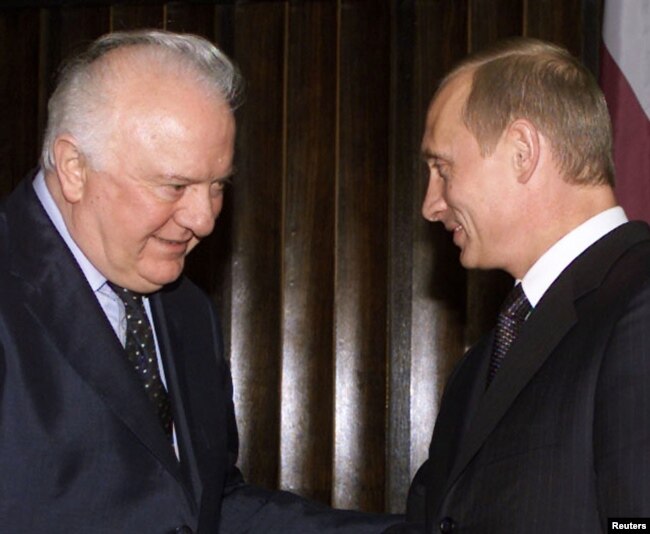 Встреча Владимира Путина и Эдуарда Шеварднадзе, октябрь 2002 года