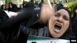 خبرگزاری مهر در گزارشی نوشت که بیش از هشتاد درصد شهروندان تهرانی، خواهان «برخورد با بی حجابی» هستند.