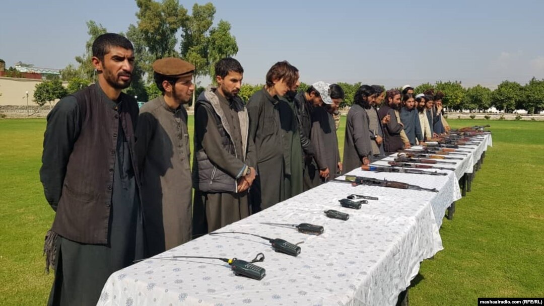 ننګرهار کې داعش وسله وال د تسلمېدو په حال کې. ۲۰۱۹و ۲۴ اکتوبر