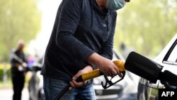 Държавната нефтена компания според замисъла на правителството трябва да гарантира по-ниски крайни цени на горивата