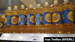 Самое дешевое подсолнечное масло в магазине в Москве
